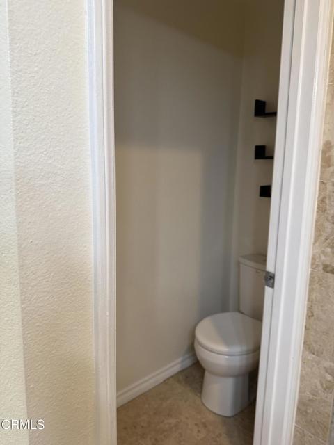 Building Photo - 833 Calle La Primavera