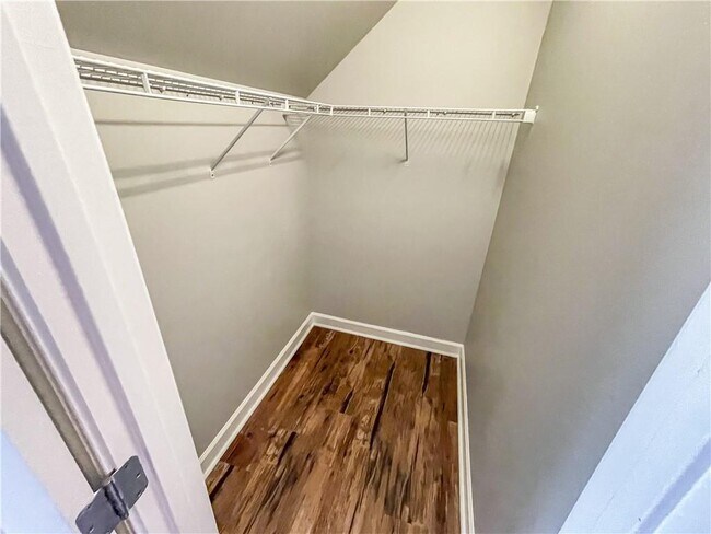 Building Photo - 4450 Wooded Oaks NW