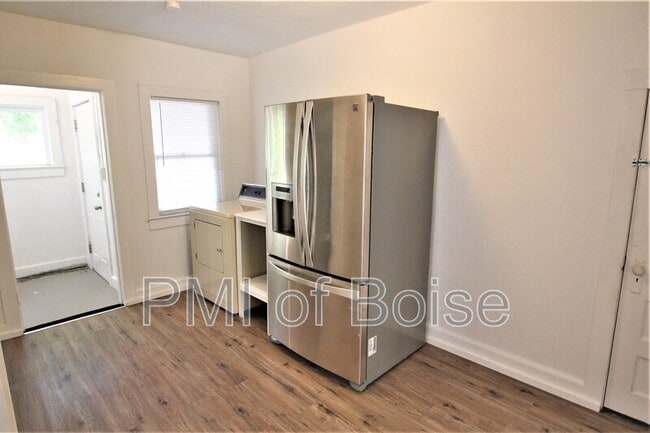 Building Photo - 317 E Bannock St