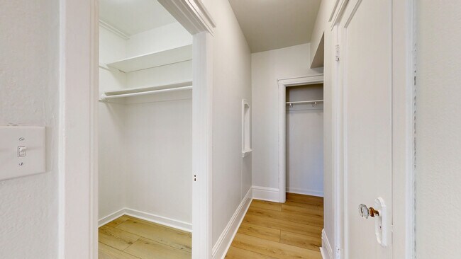 Building Photo - 505 Taylor St