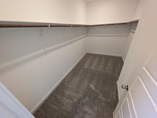 Building Photo - 3339 Rocky Waters Ave