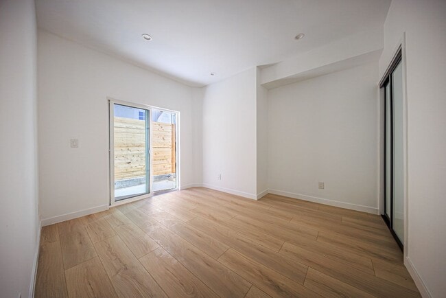 Building Photo - 1954 Purdue Ave