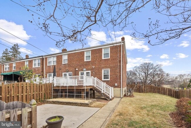 Building Photo - 169 Regester Ave