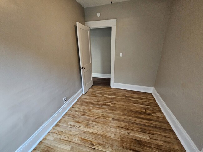 Building Photo - 4211 Spokane Ave