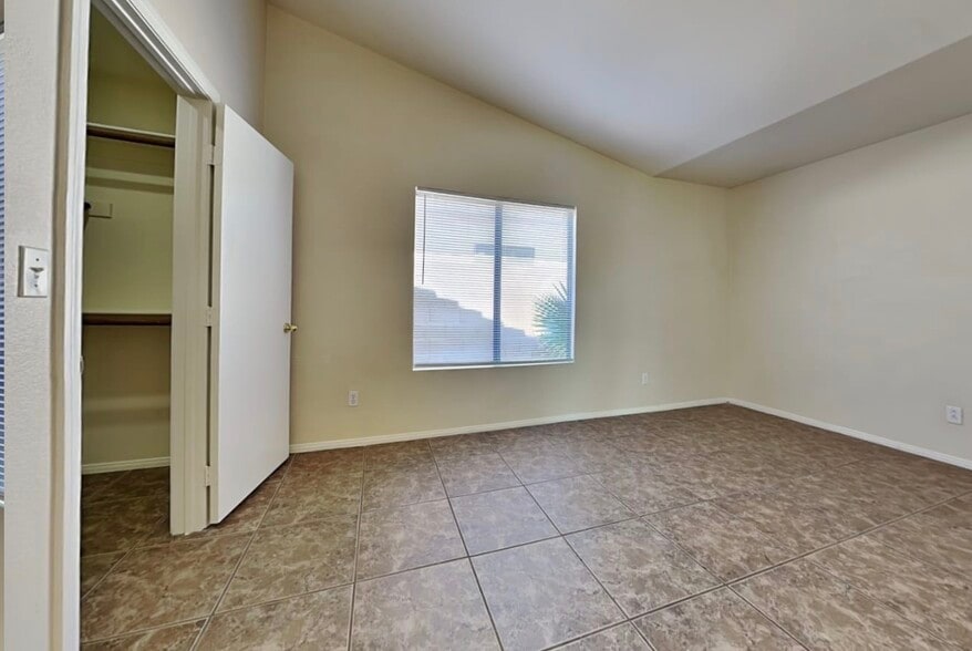 Building Photo - 4521 Possum Berry Ln