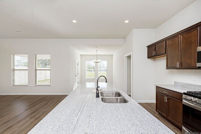 Building Photo - 41401 Cozy Wy