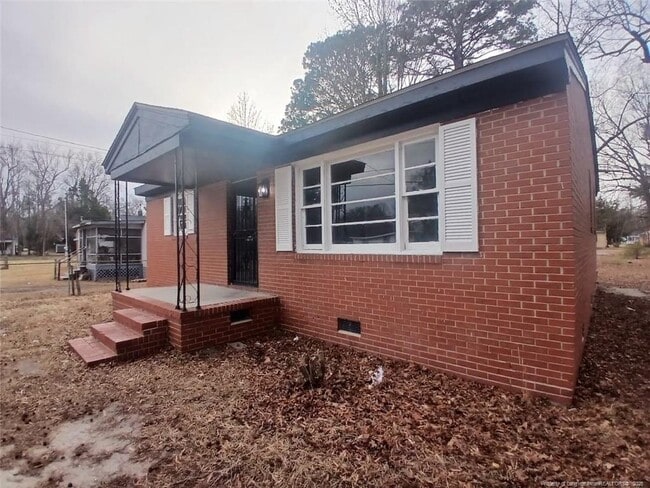 Building Photo - 1306 Grace St