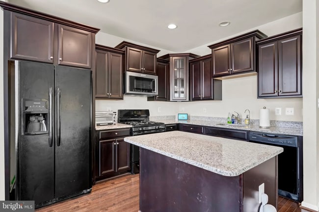 Building Photo - 9707 Smithview Pl