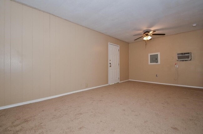 Building Photo - 5515 Flamingo Dr