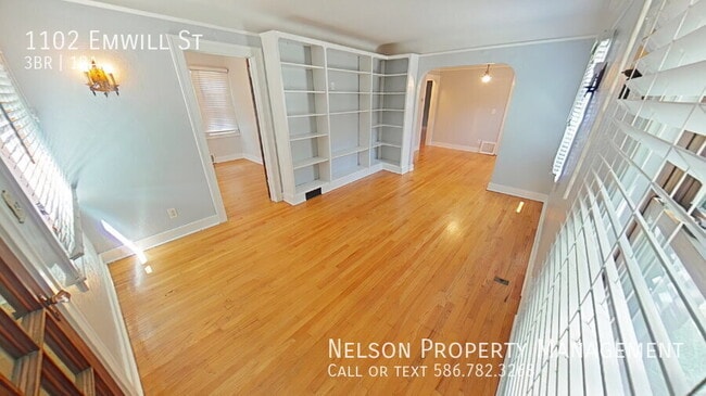 Building Photo - 1102 Emwill St