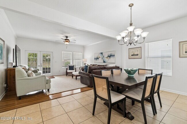 Building Photo - 206 Mission Cove Cir