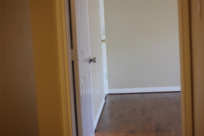 Building Photo - 7207 Addicks Clodine Rd