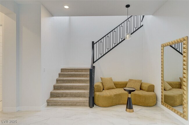 Building Photo - 510 Duvet Ct