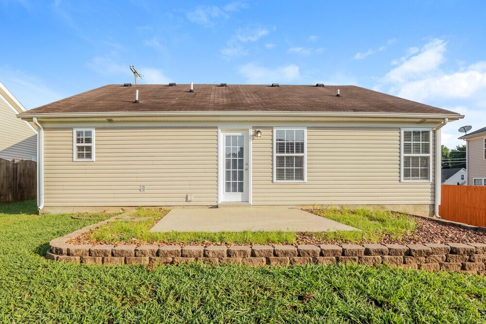 Building Photo - 7140 S Hampton Blvd