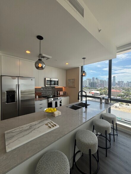 Building Photo - 1994 NW 1st Pl