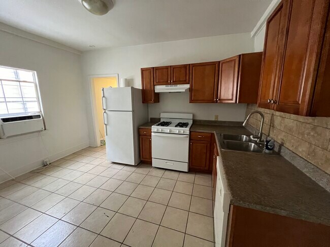 Building Photo - 7435 Garfield St