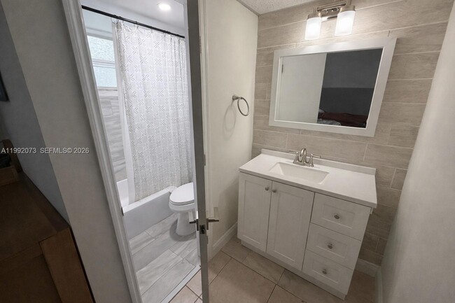 Building Photo - 6782 SW 25th St