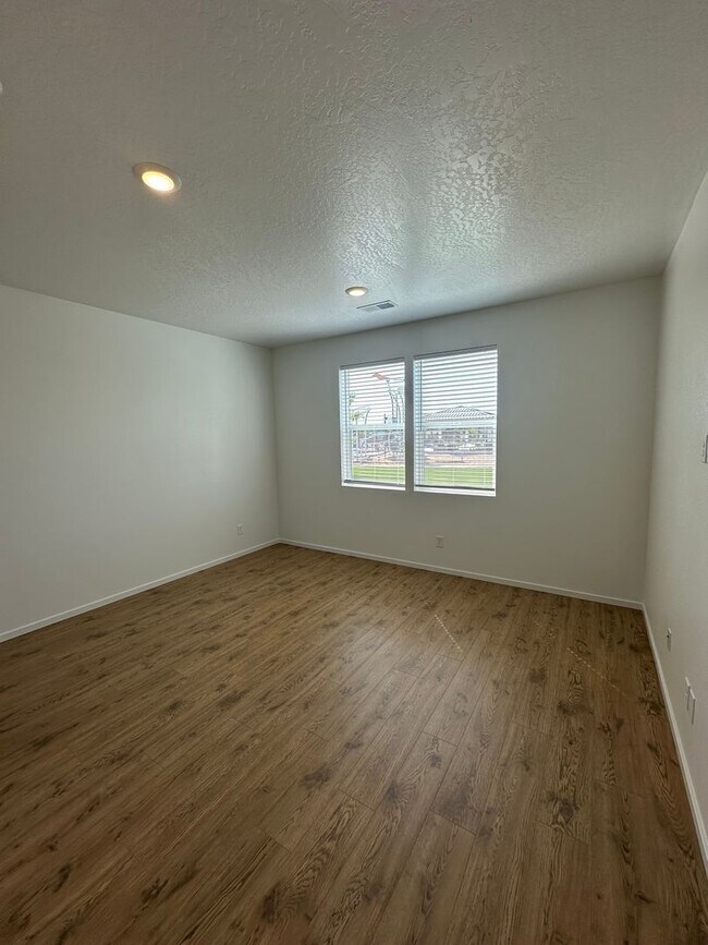 Building Photo - 5276 E Antares Ln