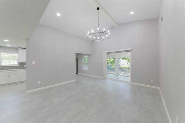 Building Photo - 3605 Barberry Dr