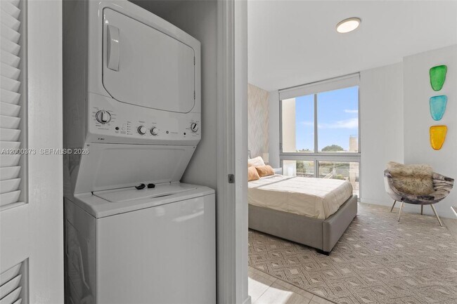 Building Photo - 3900 Biscayne Blvd