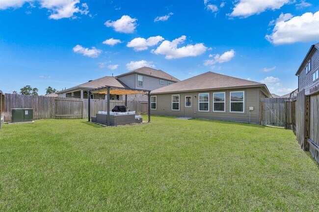 Building Photo - 2233 Forest Chestnut Dr