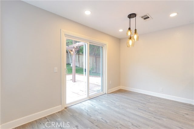 Building Photo - 25075 Sanoria St