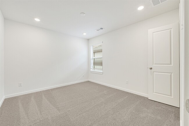 Building Photo - 17115 Bluebonnet Creek Trl