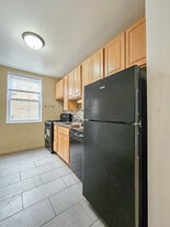 Building Photo - 4134 N Avers Ave