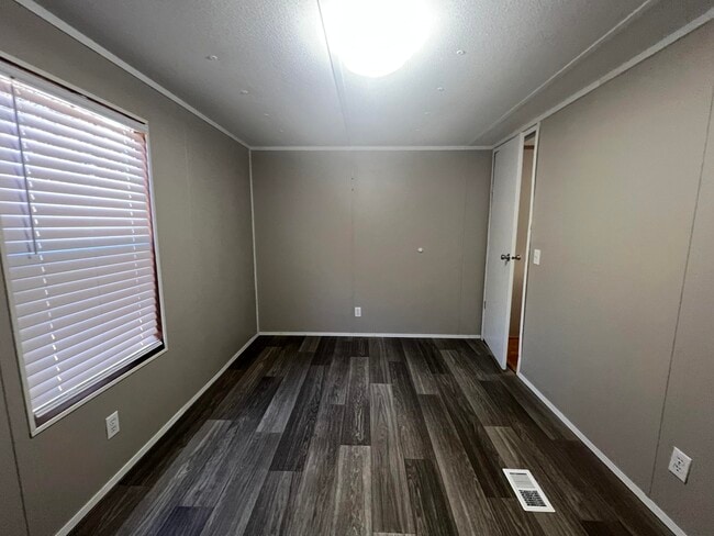 Building Photo - 295 Sawgrass Ct