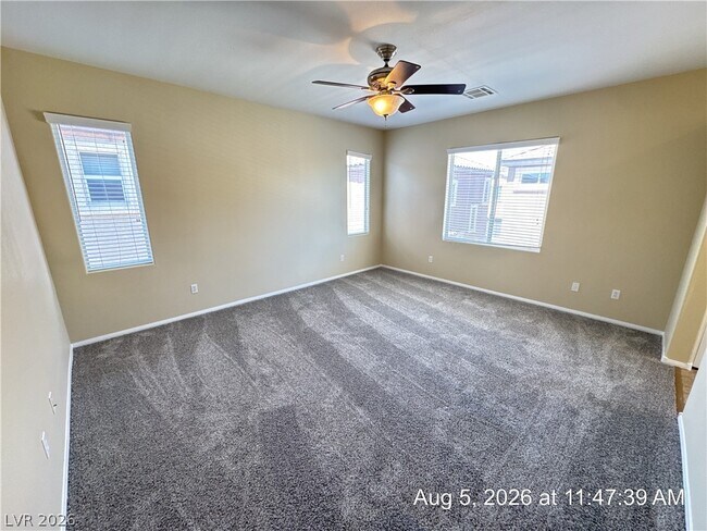 Building Photo - 711 Taliput Palm Pl