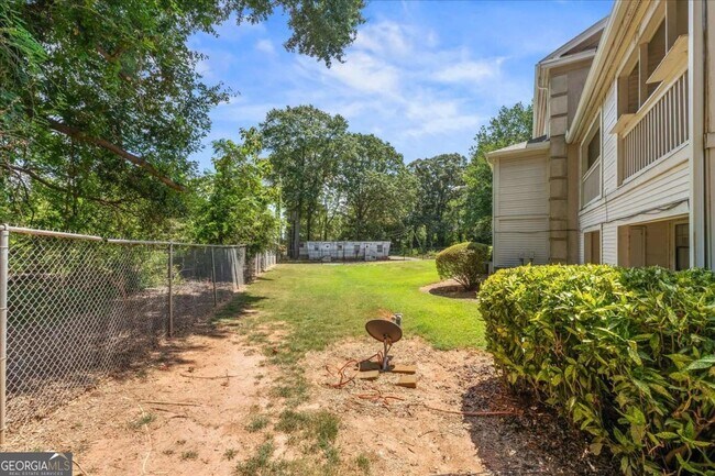Building Photo - 210 Appleby Dr