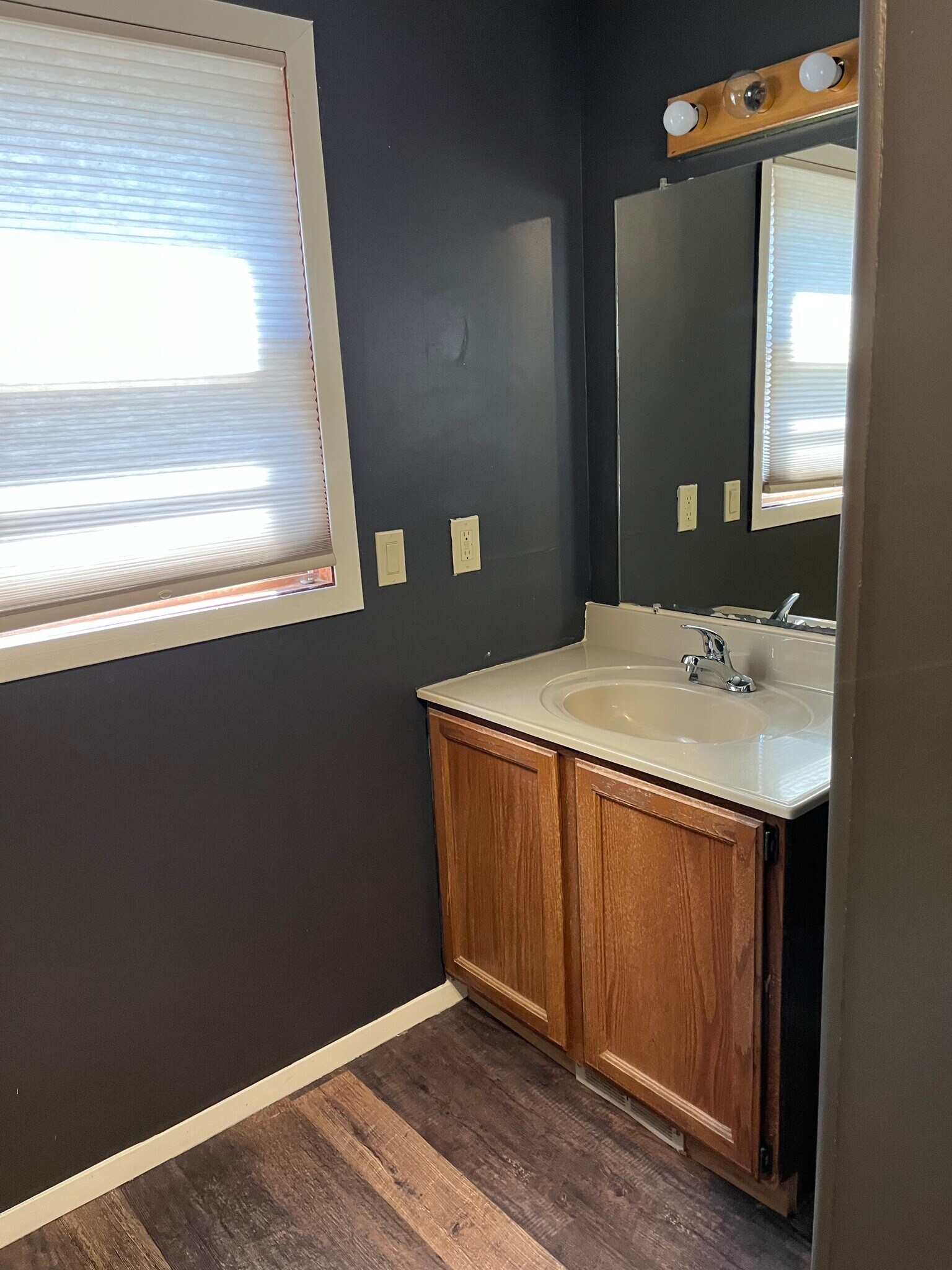 Building Photo - 1583 Highland Park Drive