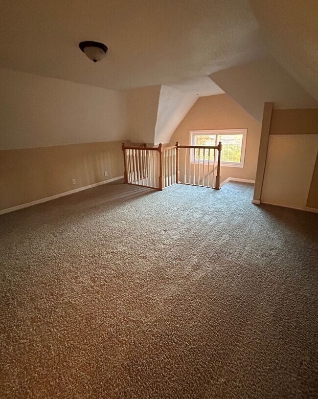 Building Photo - BELOW MARKET RENT!