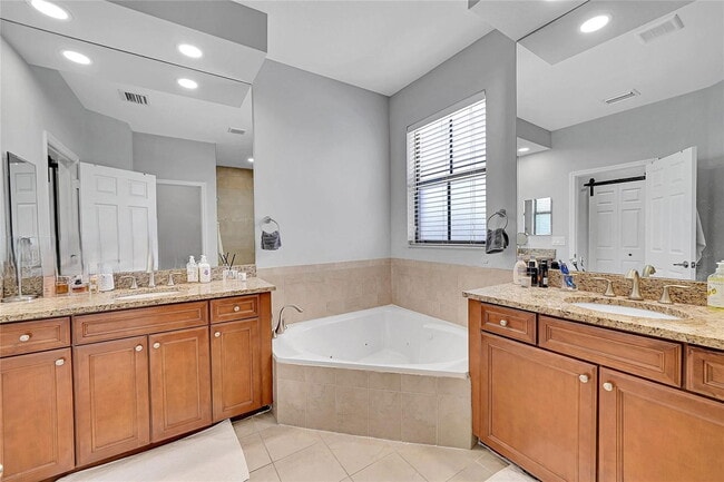 Building Photo - 10072 NW 87th Terrace