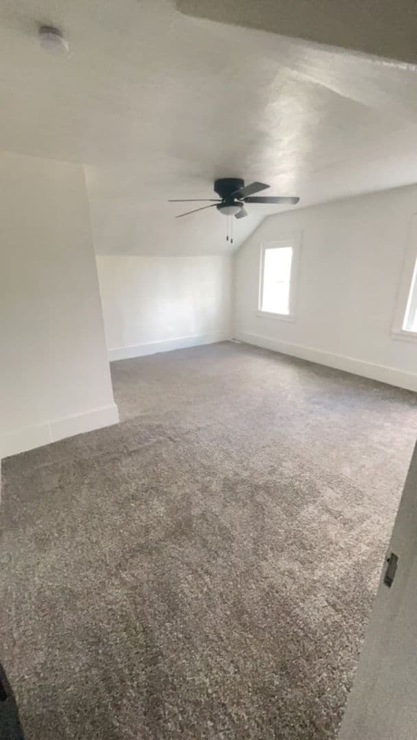 Building Photo - 4 Bedroom Single Family Home Available!