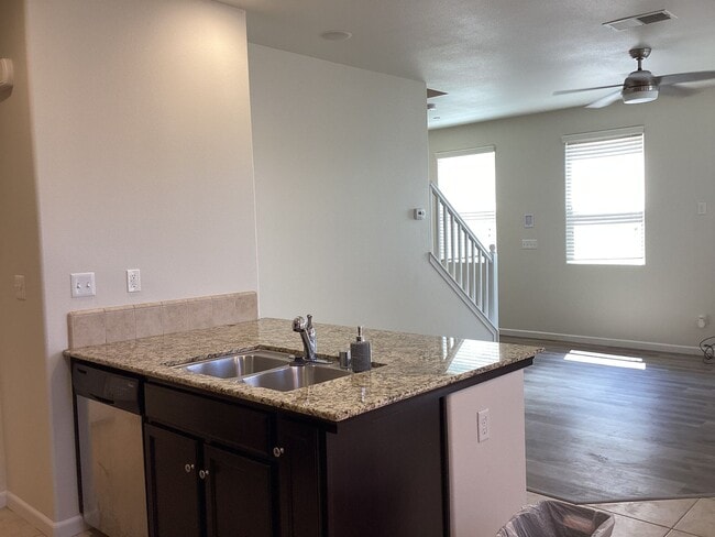 Building Photo - 7009 Harmony Dr