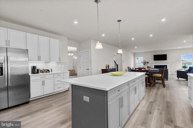 Building Photo - 12105 Empire Ln