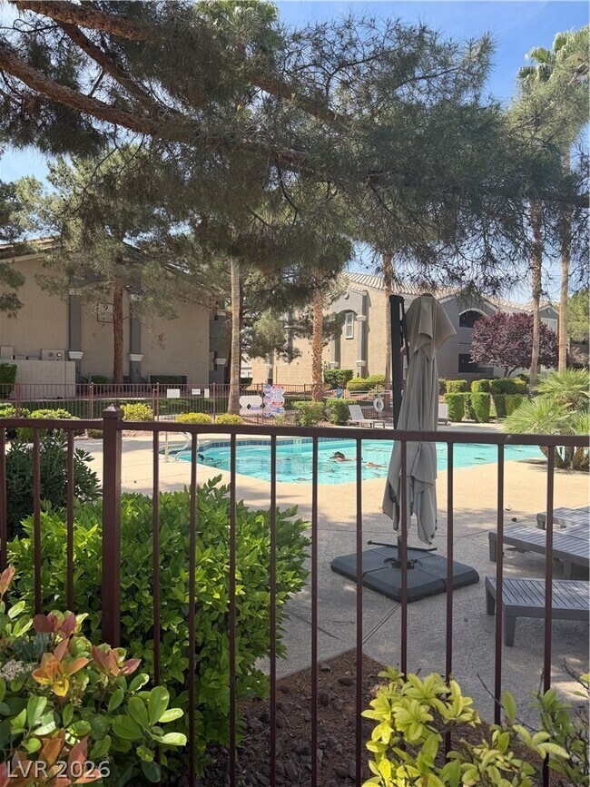 Building Photo - 5055 W Hacienda Ave