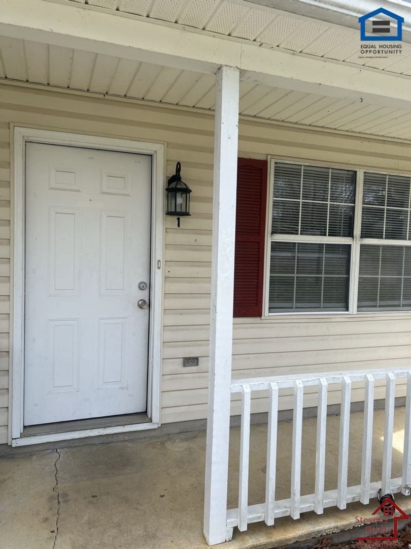 Building Photo - 181 East Ave