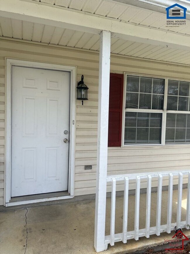 Building Photo - 181 East Ave