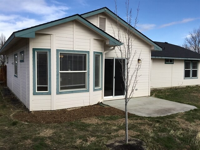 Building Photo - 2839 W Santa Clara Dr