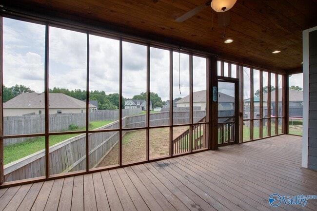 Building Photo - 1837 Saddle Trace Ln SE