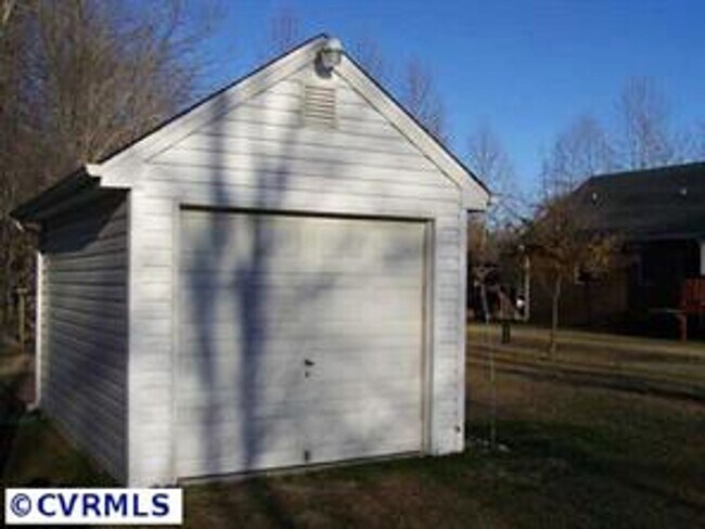 Building Photo - Prince George