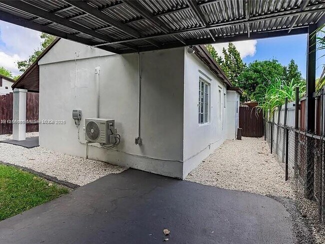 Building Photo - 9533 NW 3rd Ave