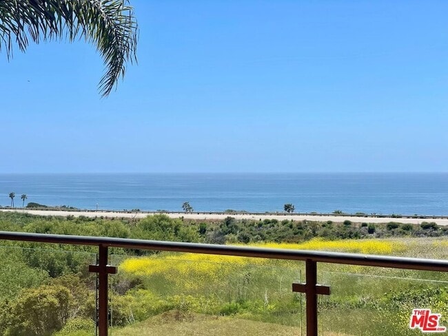 Building Photo - 6412 Lunita Rd