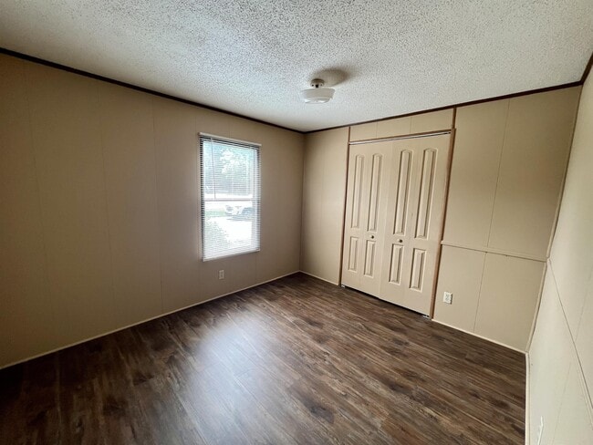 Building Photo - 300 Ricks Rd