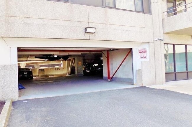 Building Photo - 376 Ocean Ave