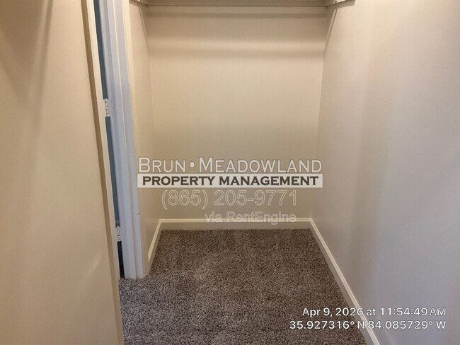 Building Photo - 9101 Parktop Ln NW