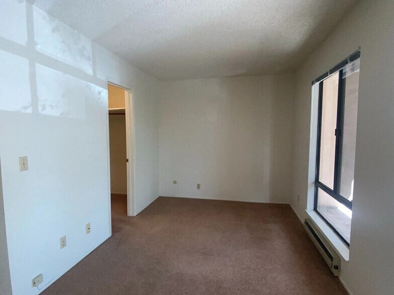 Bedroom - 1 Captain Dr