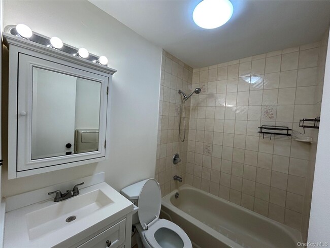 Building Photo - 37 El Camino Ct